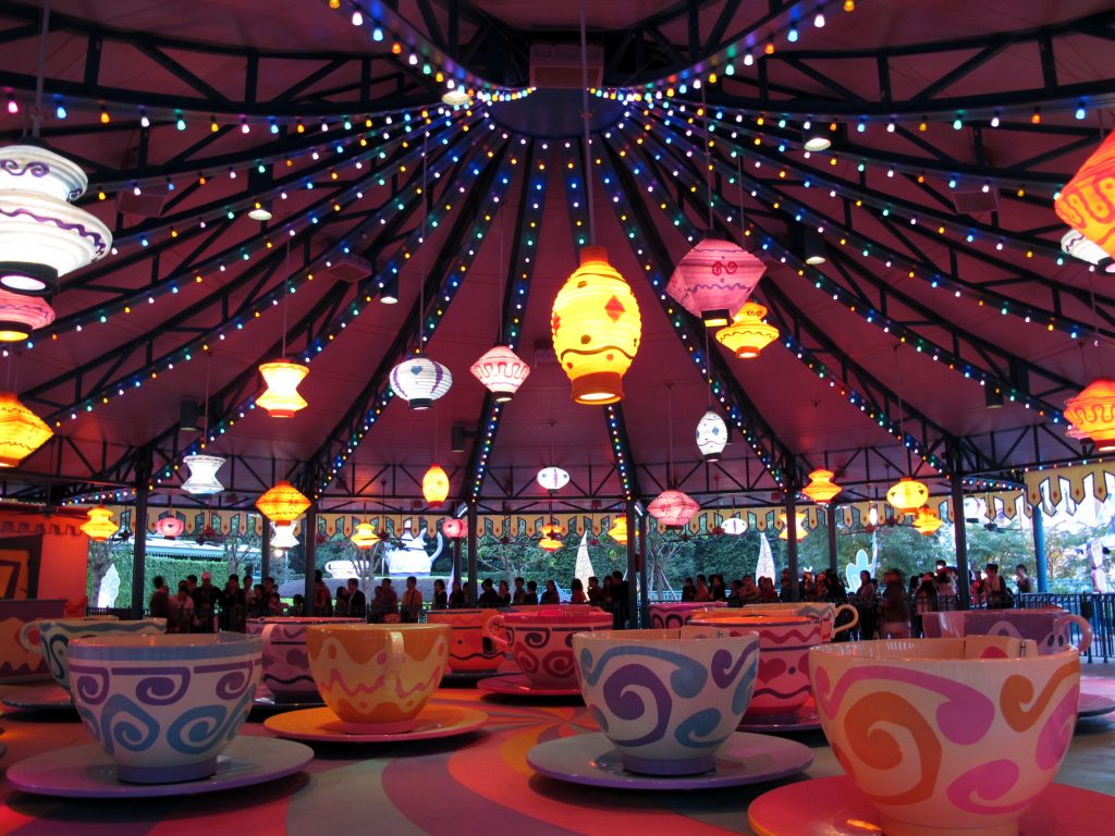 Mad Hatter's Tea Cups en Disneyland París