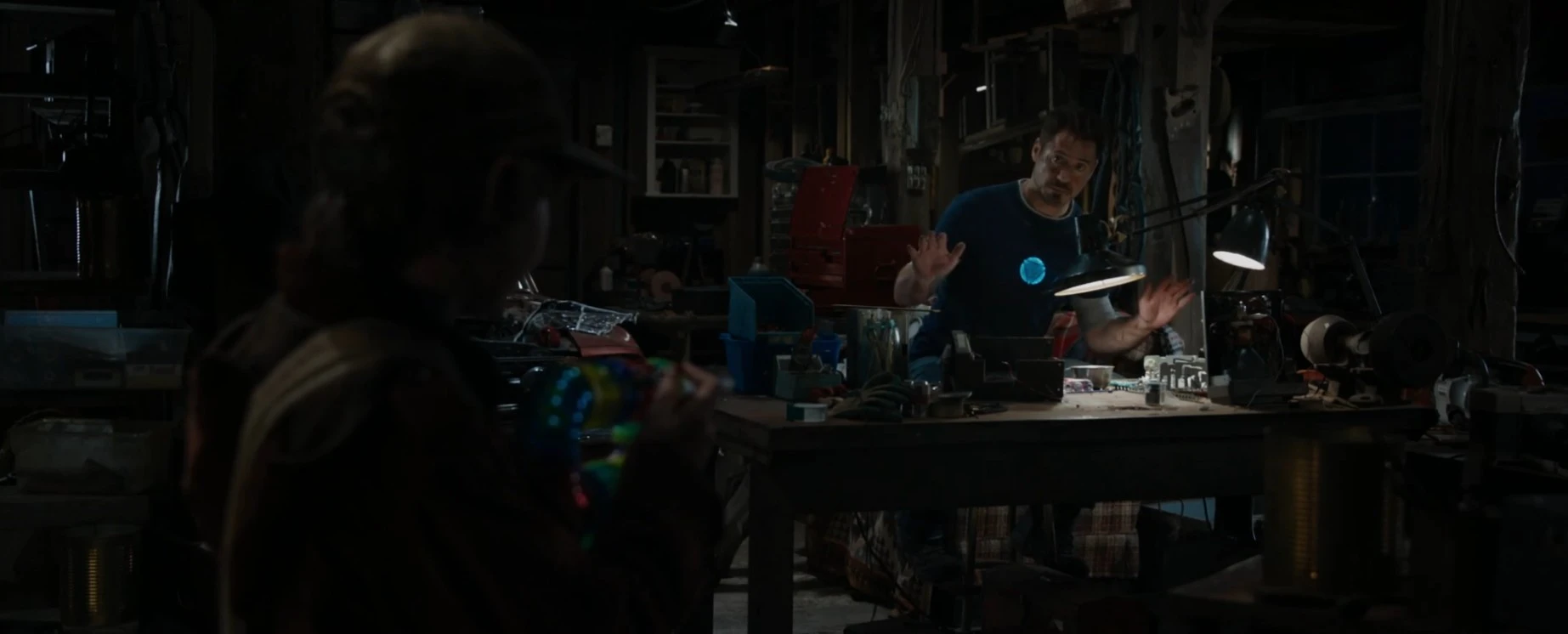 Harley y Tony Stark en Iron Man 3