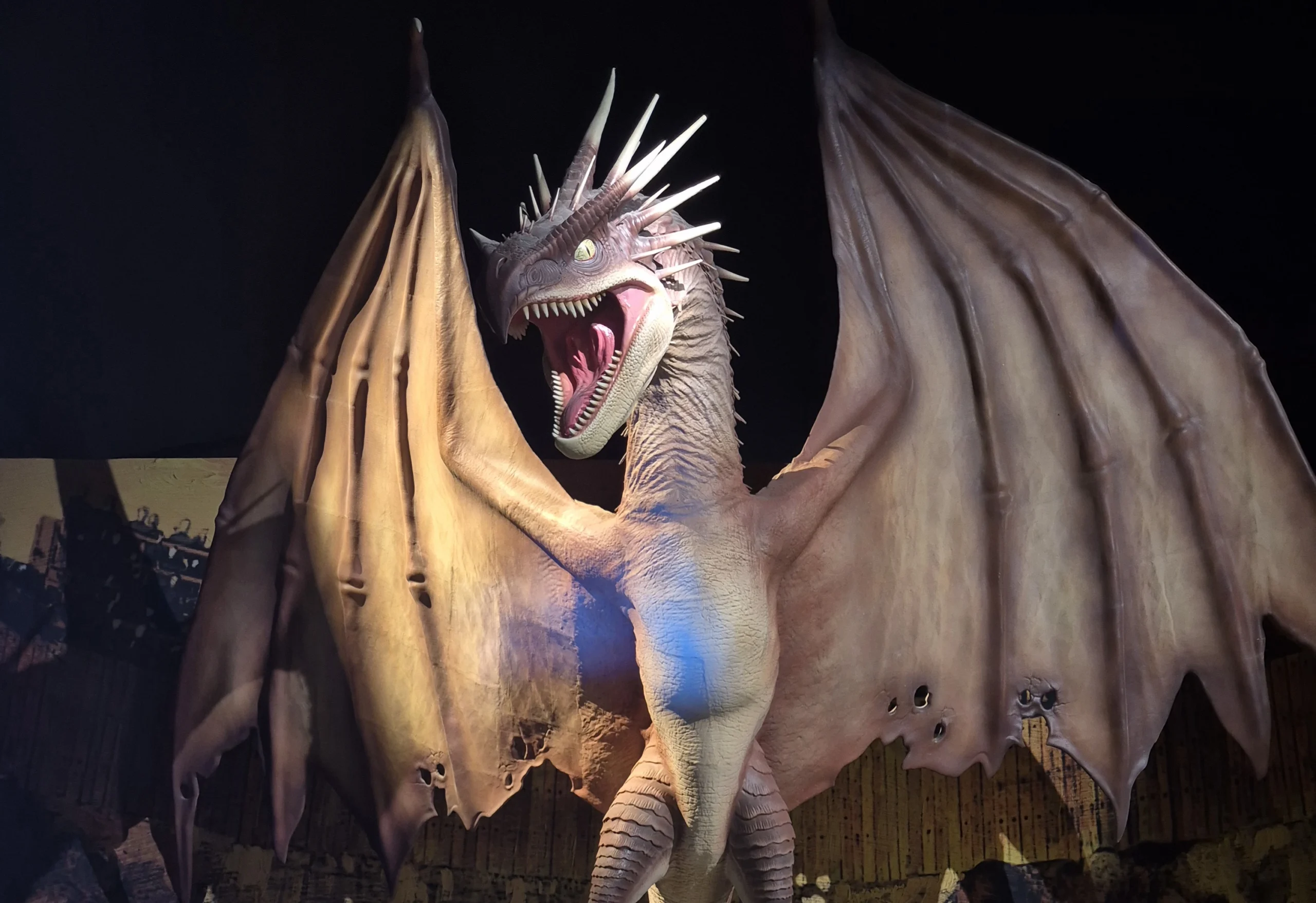 El espectacular colacuerno húngaro que da entrada a la parte del Torneo de los Tres Magos.