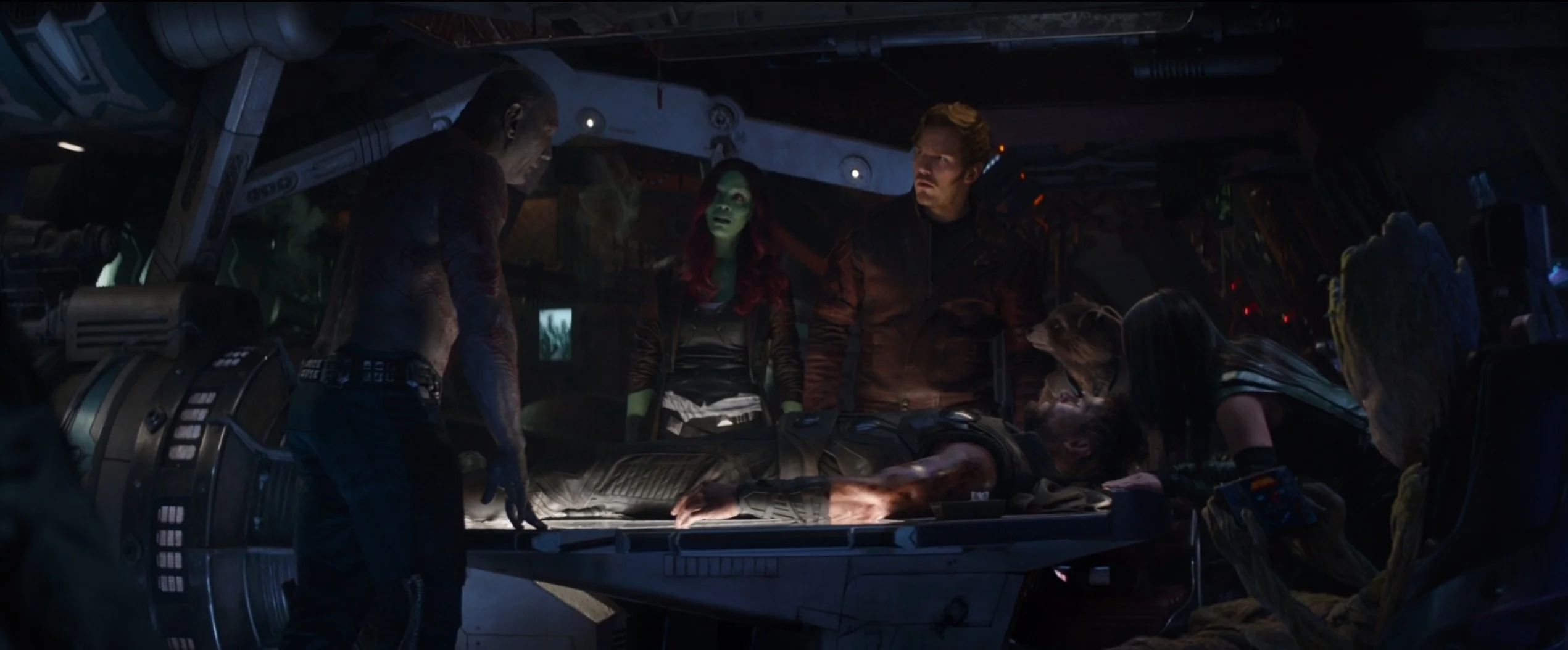 Los Guardianes de la Galaxia rescatan a Thor.