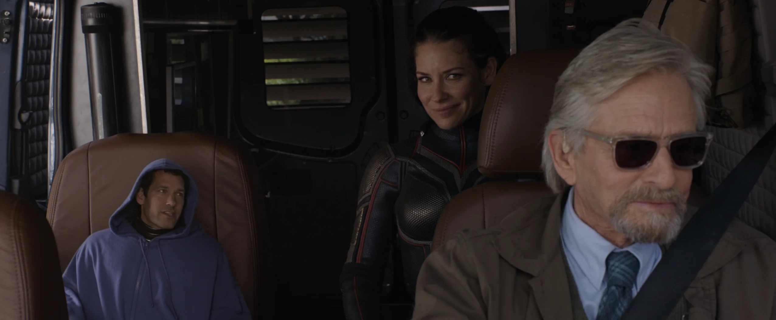 Scott Lang del tamaño de un niño en Ant-Man y la Avispa.