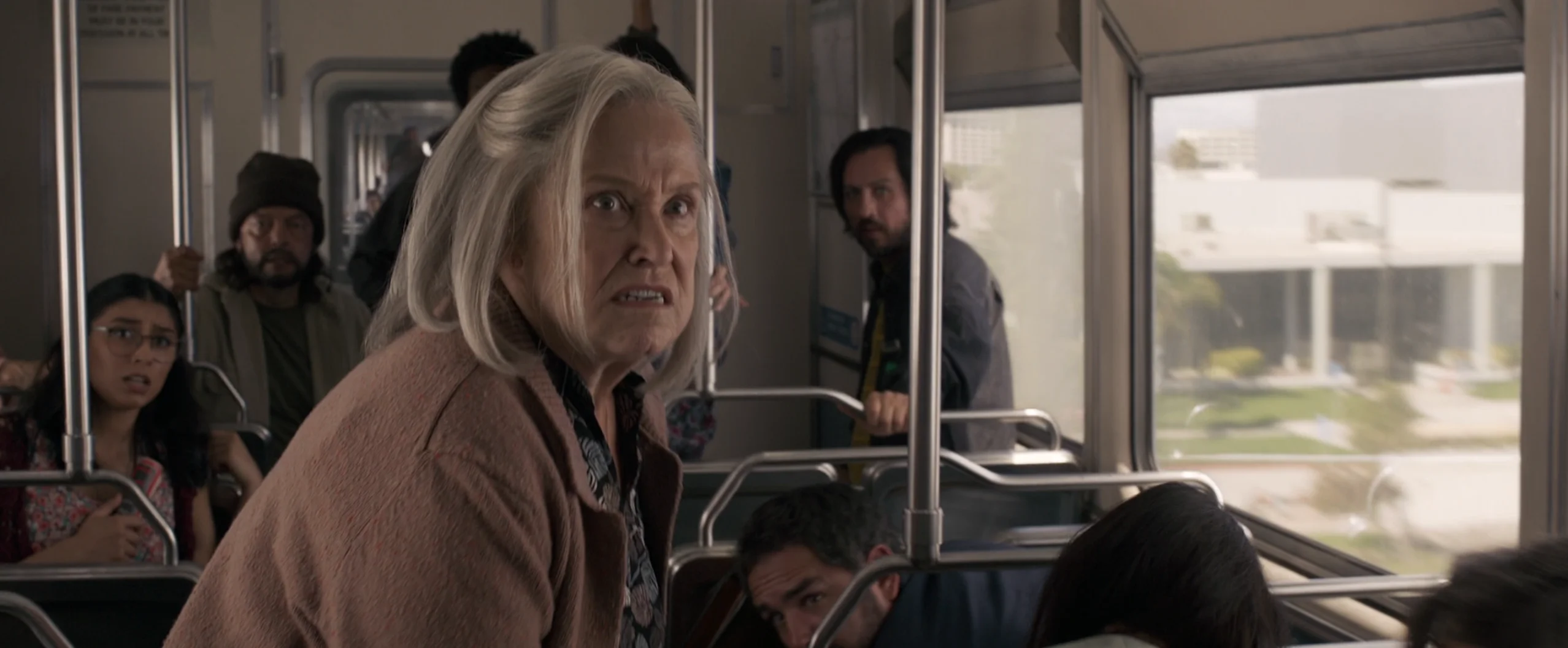 Skrull transformado en abuela.