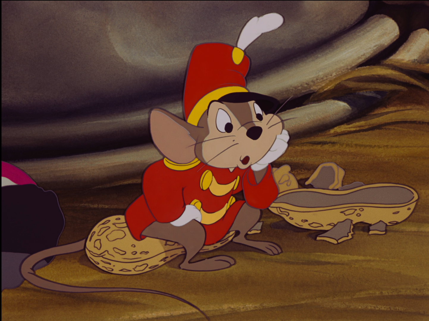 El ratón Timothy es el mejor amigo de Dumbo.