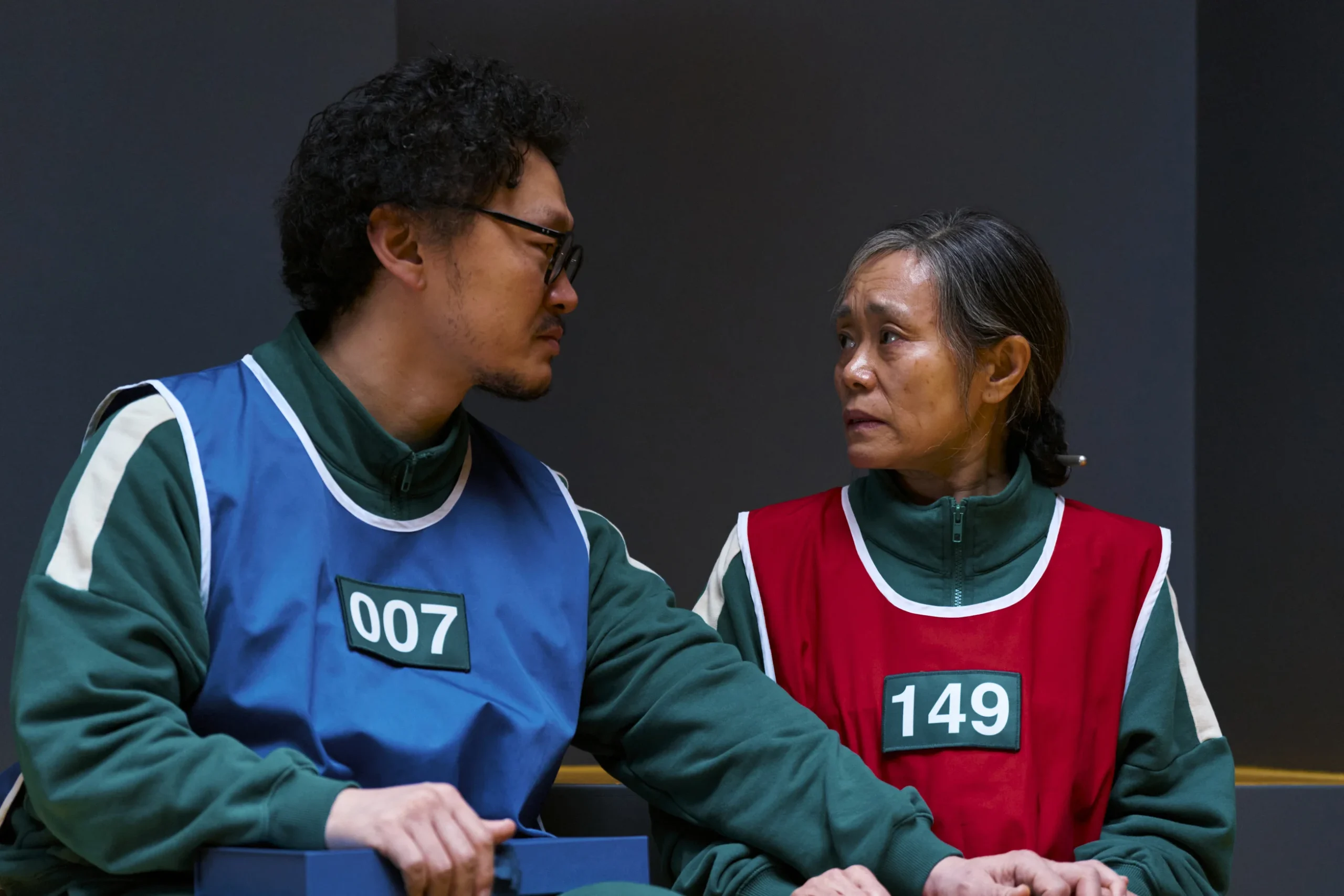 Jang Geum-ja y su hijo Park Yong-sik tratan de sobrevivir juntos.